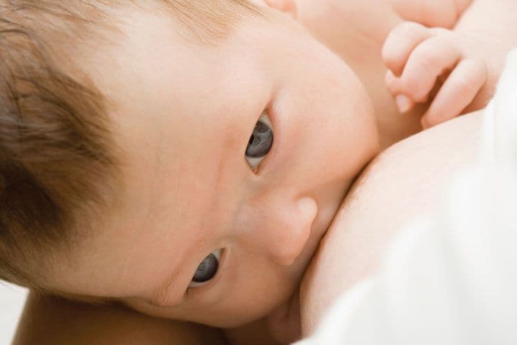 Grietas en el pezón: cómo prevenirlas y qué hacer si aparecen